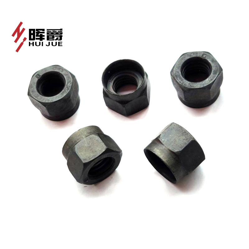 Why Does the Nylon Insert in a Nyloc Nut Prevent Vibration Loosening