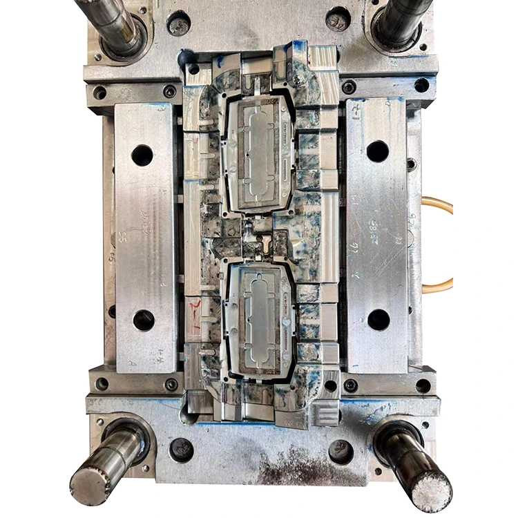 How Can an Automotive Camera LCD Bracket Injection Mold Improve Precision and Customization?
