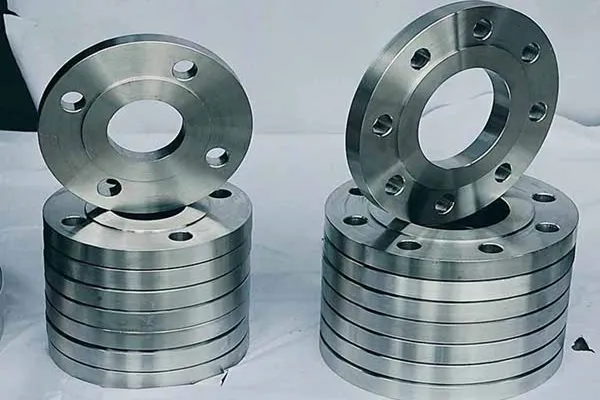 ANSI B16.5 Carbon Stainless Steel ASTM A182 F11 Alloy Steel Pipe Fitting Slip on Flange Weld Neck Flange Blind Flange