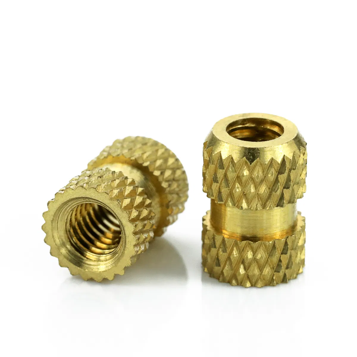 China Supplier M2 M3 M6 M8 Knurled Brass Heat Staking Threaded Inserts Brass Insert Nut for Injection Molding