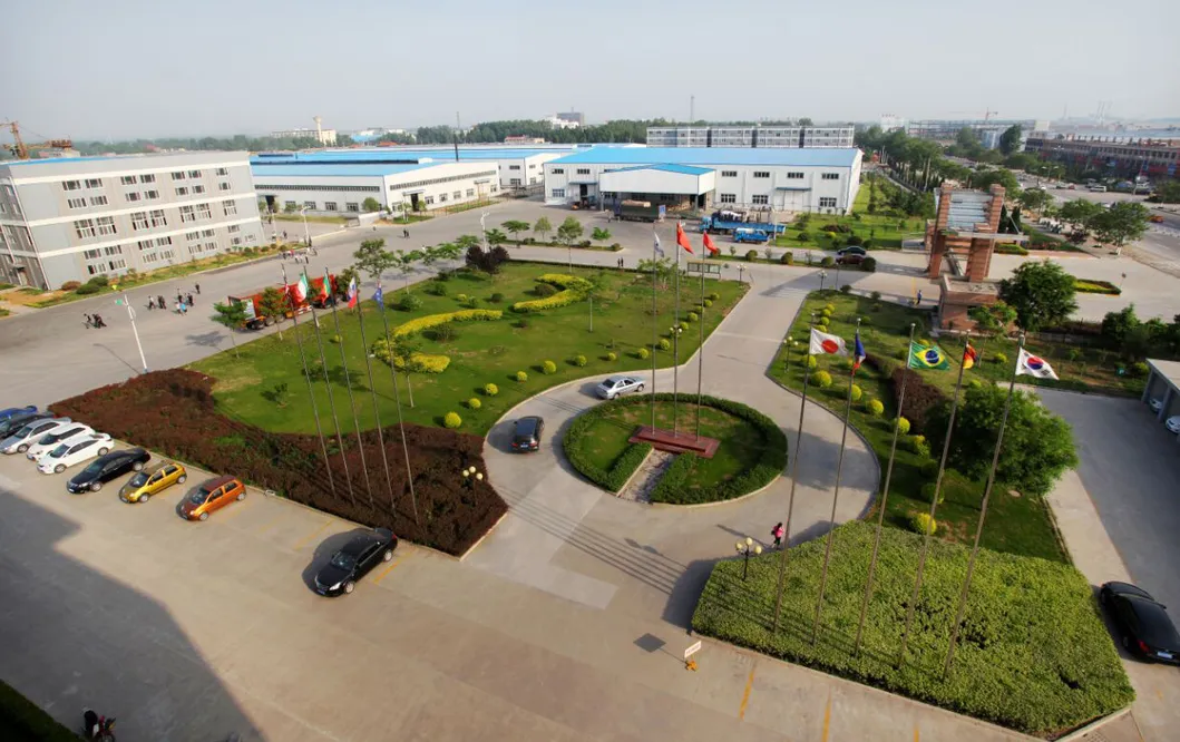 DIN 7985 Cross Recessed Pan Hhead Screw or Phillips Head Screws with Nut and Washers